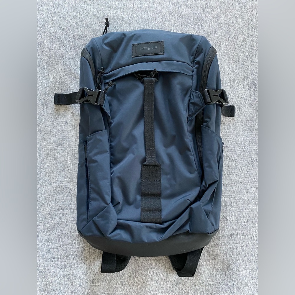 NEW Targus Sol Lite Unisex compact water resistant travel work bag backpack